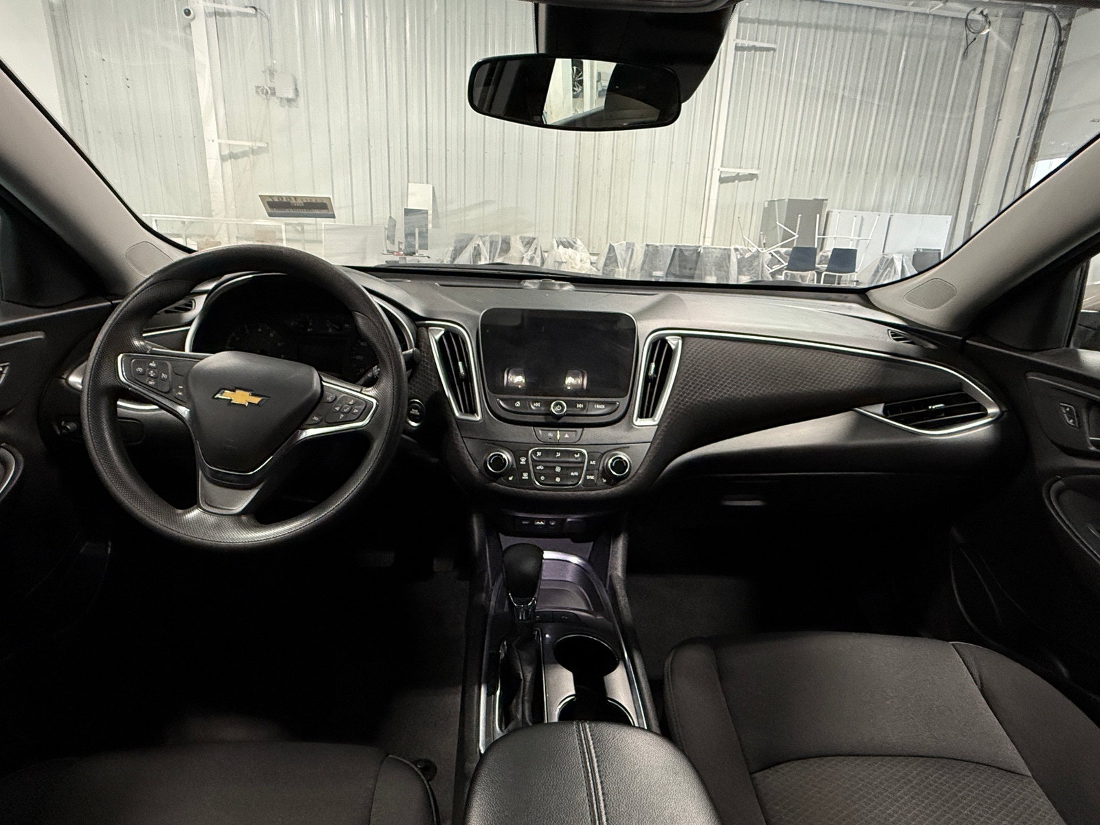 Thumbnail: 2024 Chevrolet Malibu - 3