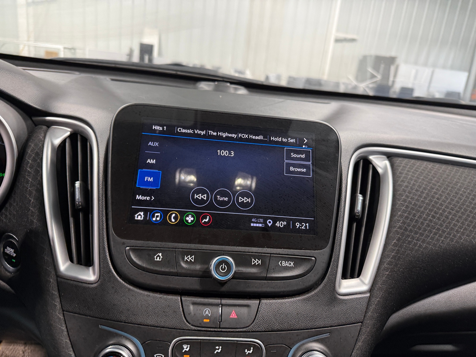 Thumbnail: 2024 Chevrolet Malibu - 4