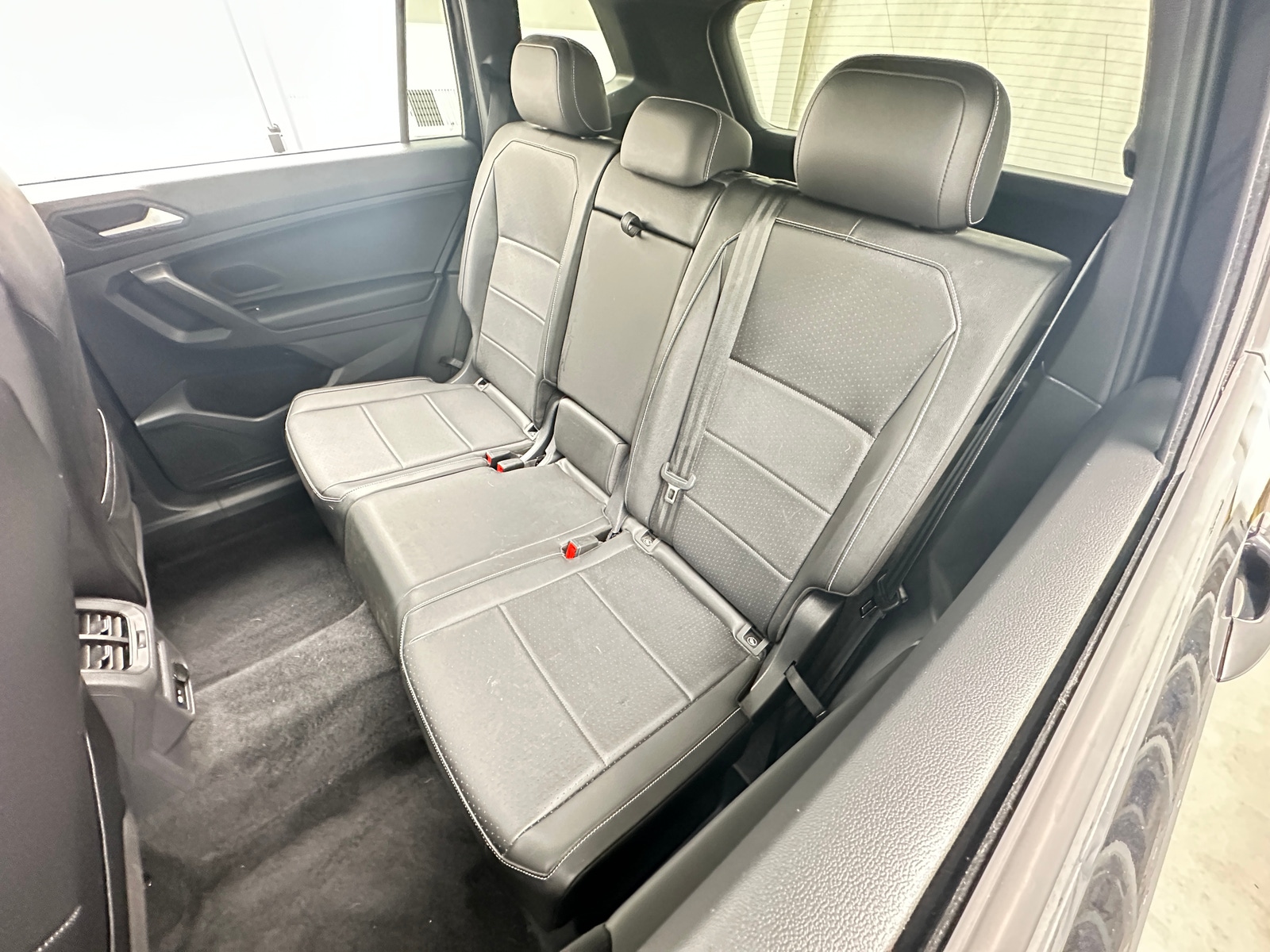 Thumbnail: 2021 Volkswagen Tiguan - 5