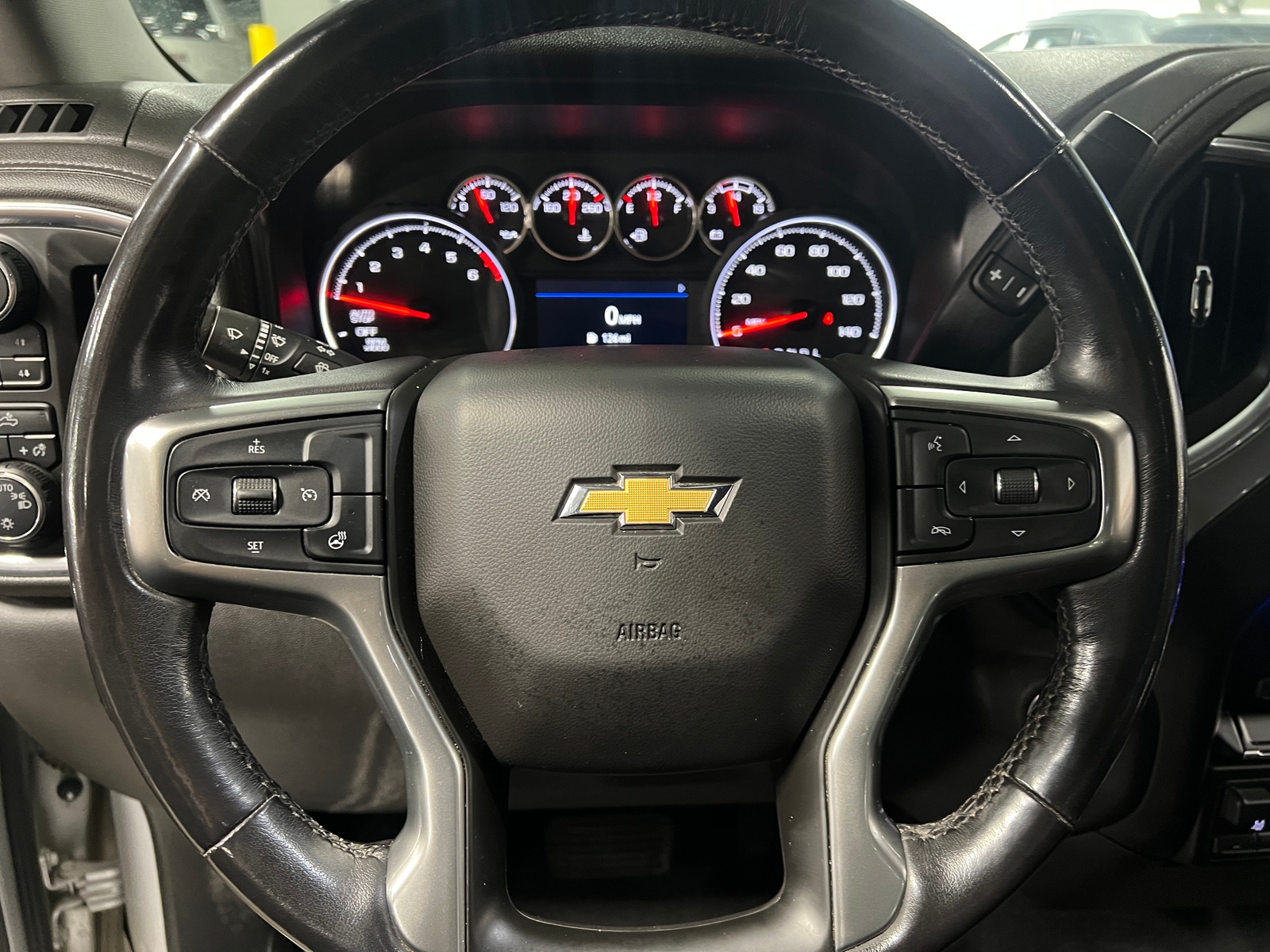 Thumbnail: 2020 Chevrolet Silverado 1500 - 5