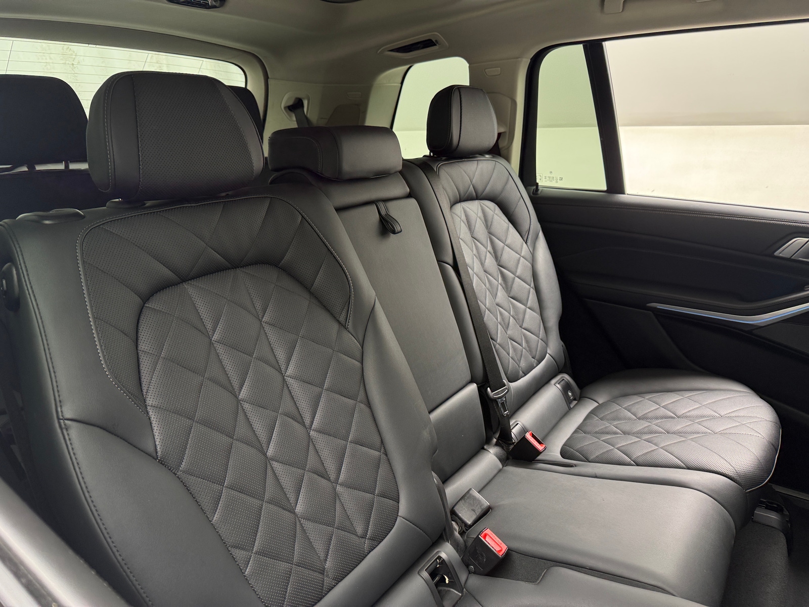 Thumbnail: 2024 BMW X7 - 5