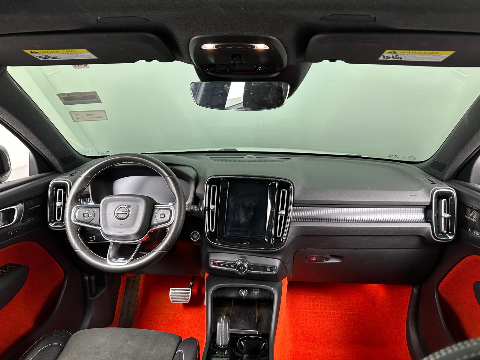 Thumbnail: 2020 Volvo XC40 - 2