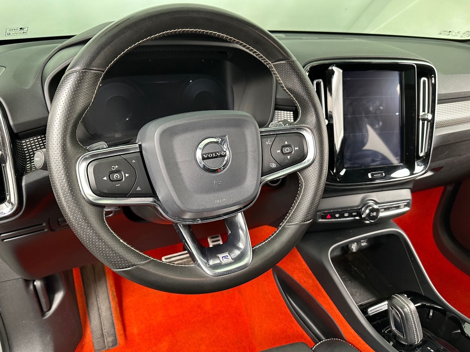 Thumbnail: 2020 Volvo XC40 - 4