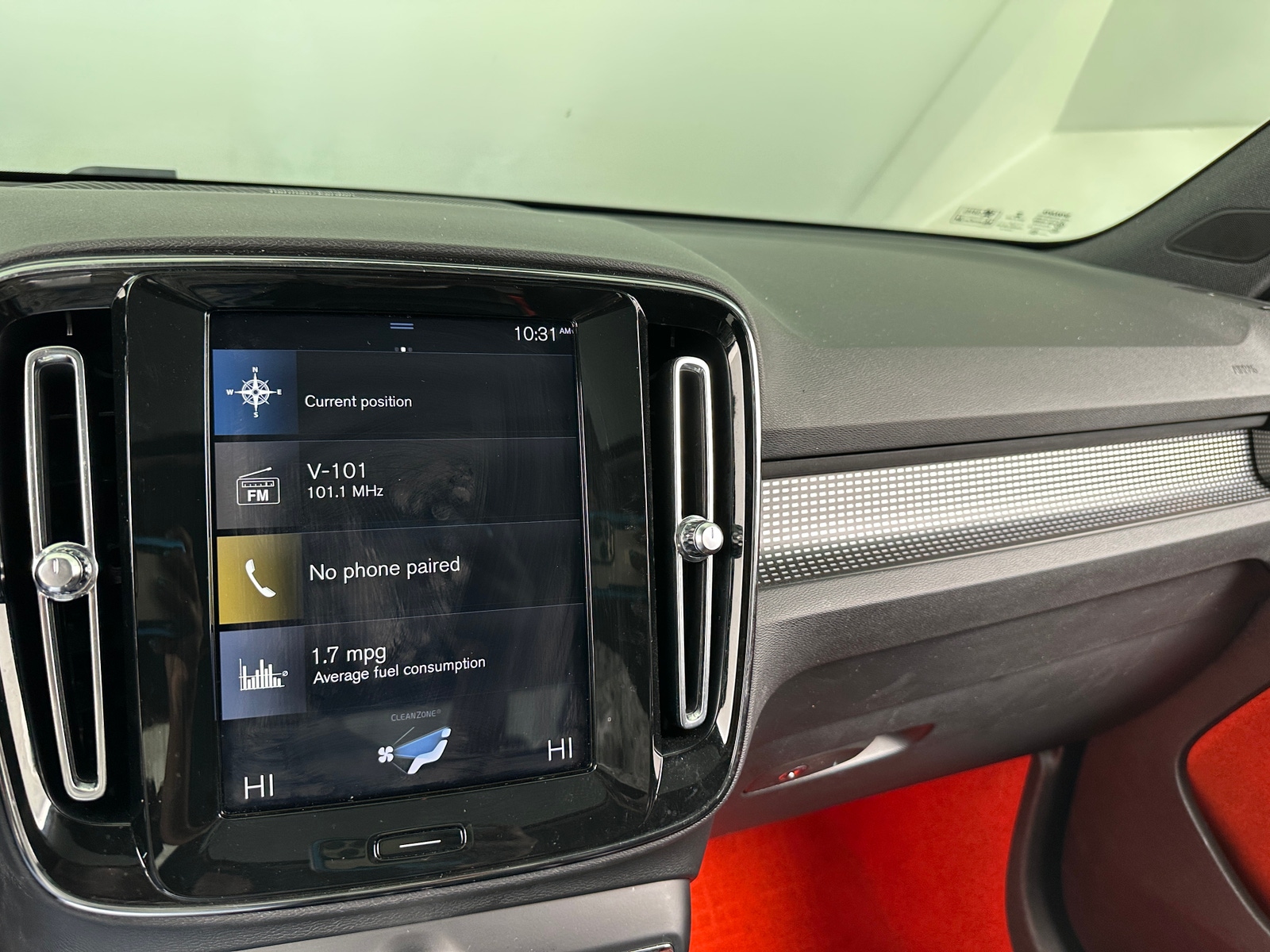 Thumbnail: 2020 Volvo XC40 - 3