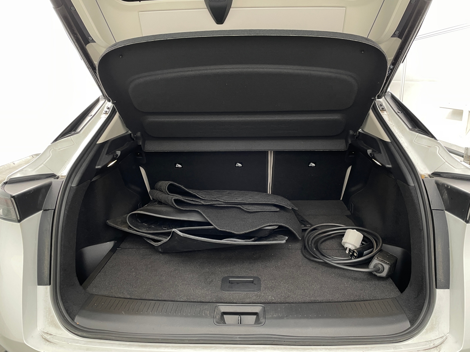 Thumbnail: 2024 Nissan Ariya - 6