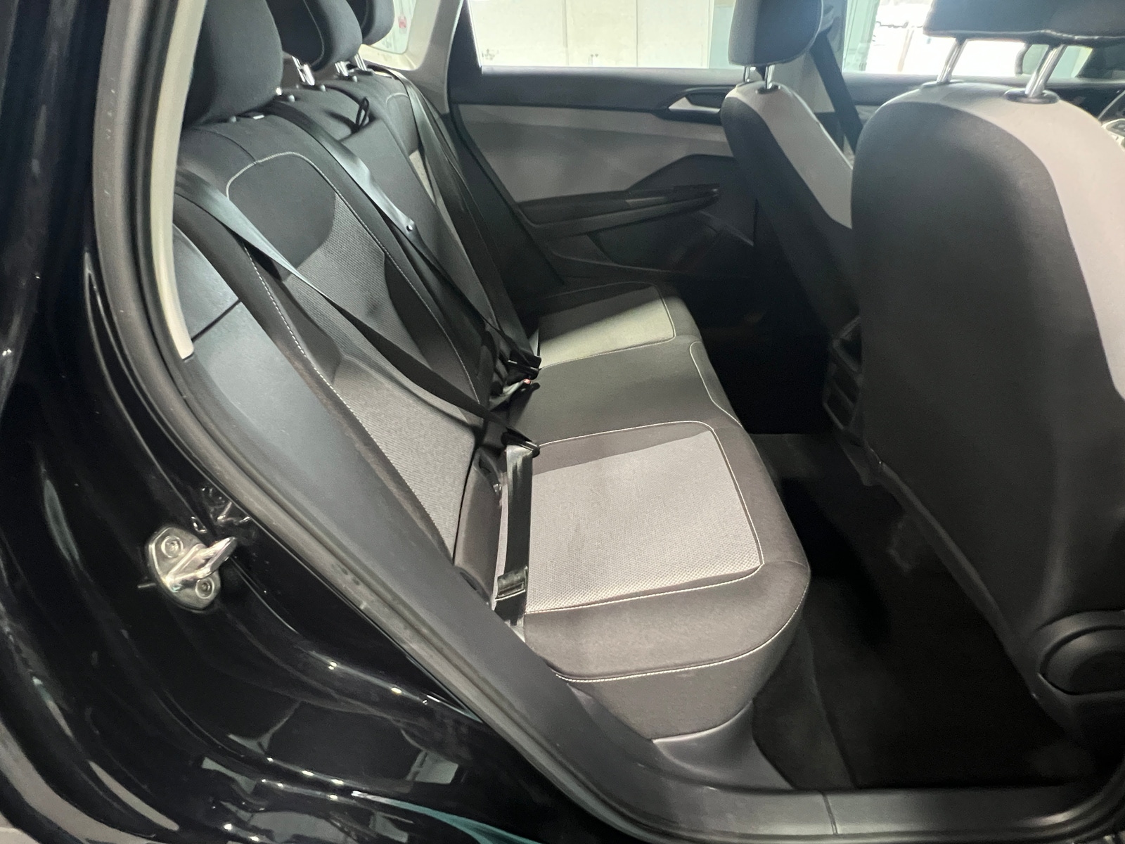 Thumbnail: 2023 Volkswagen Taos - 6