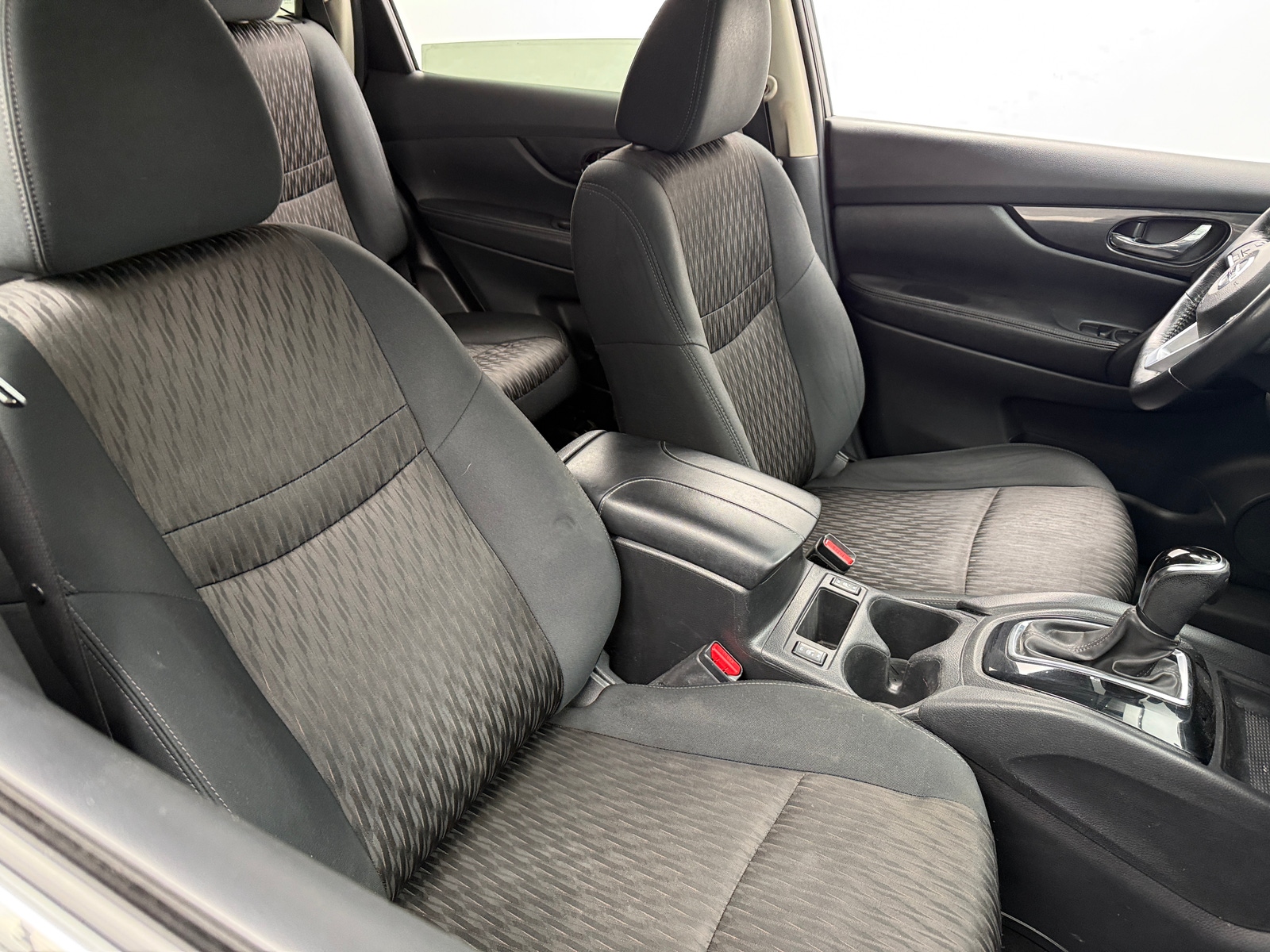 Thumbnail: 2018 Nissan Rogue - 2