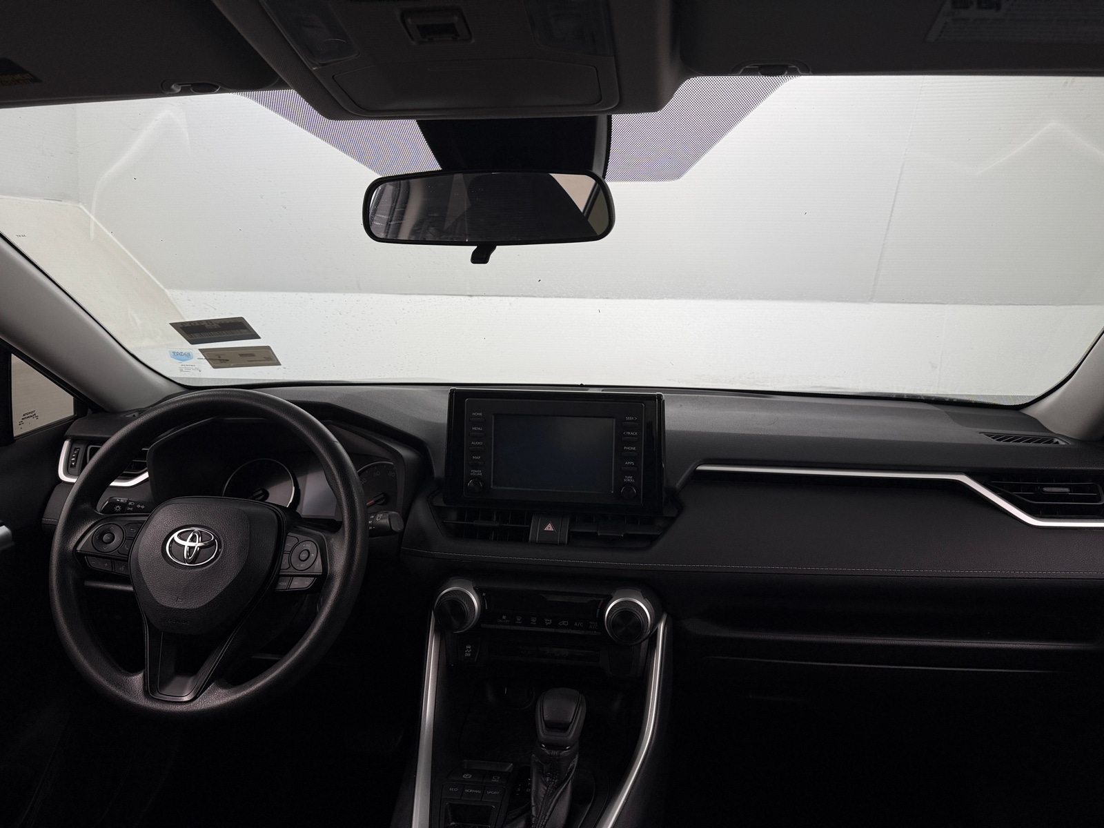 Thumbnail: 2019 Toyota RAV4 - 3