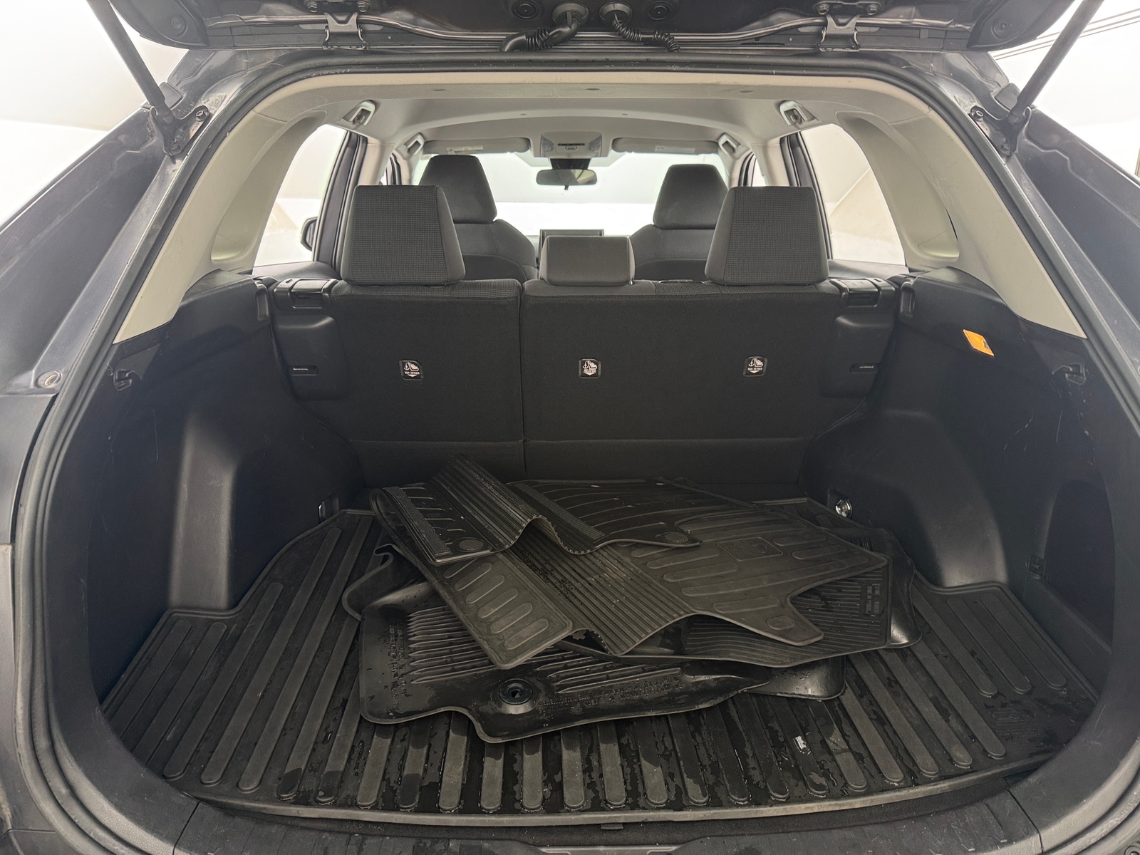 Thumbnail: 2019 Toyota RAV4 - 7