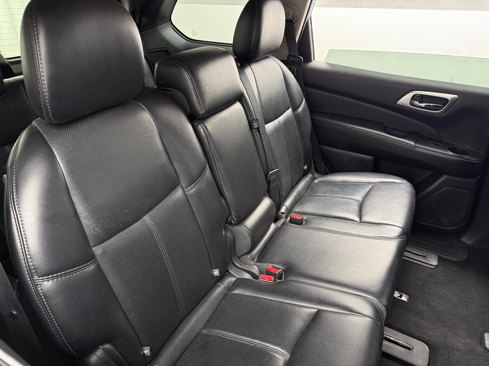 Thumbnail: 2016 Nissan Pathfinder - 5