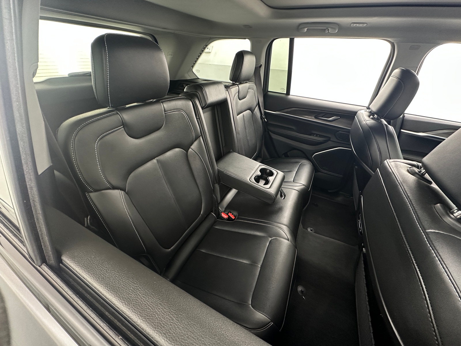 Thumbnail: 2023 Jeep Grand Cherokee - 5