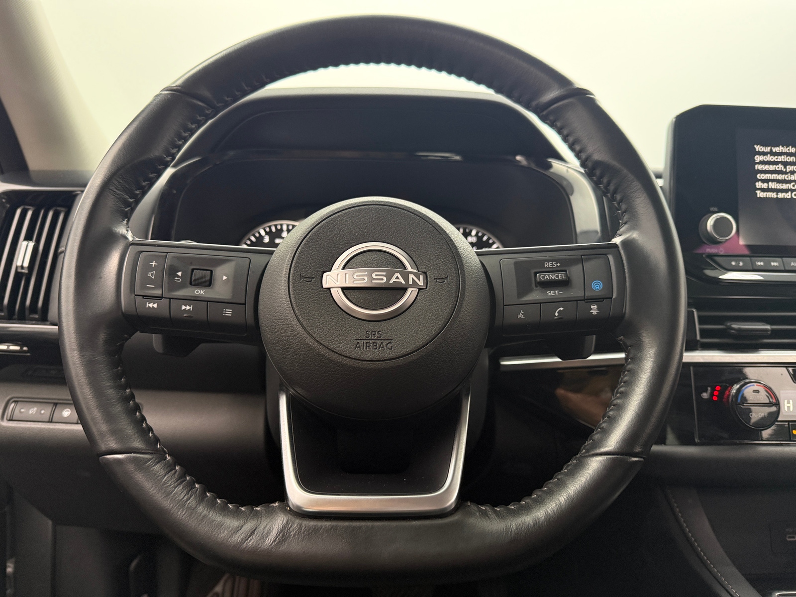 Thumbnail: 2024 Nissan Pathfinder - 5