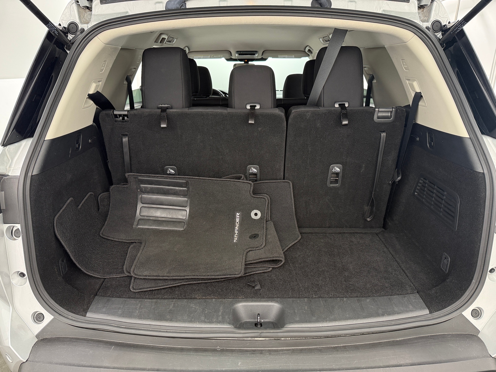 Thumbnail: 2024 Nissan Pathfinder - 7