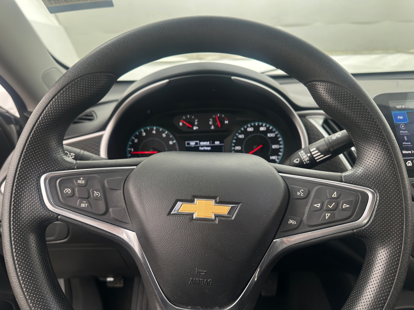 Thumbnail: 2021 Chevrolet Malibu - 5