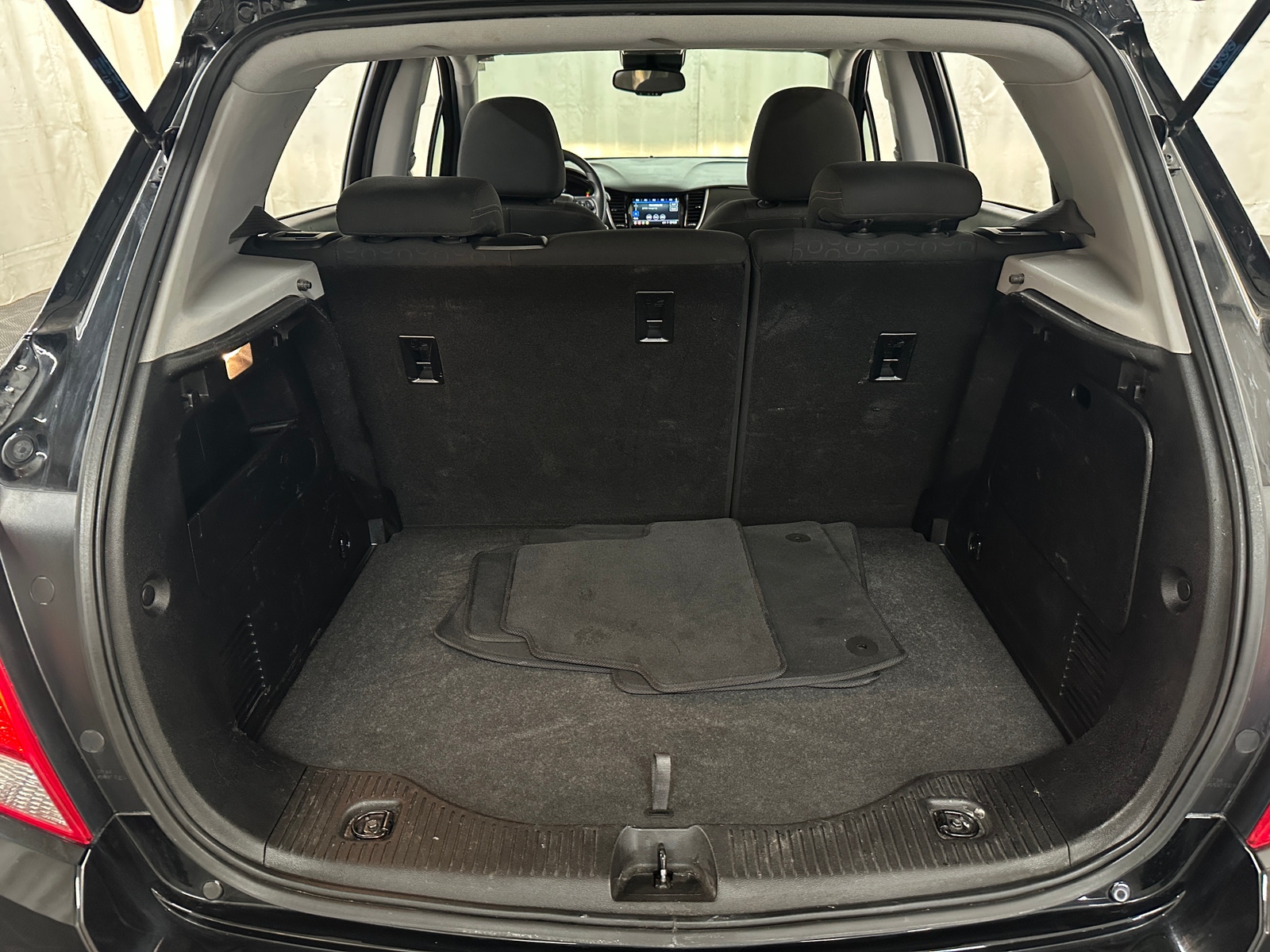 Thumbnail: 2019 Chevrolet Trax - 7