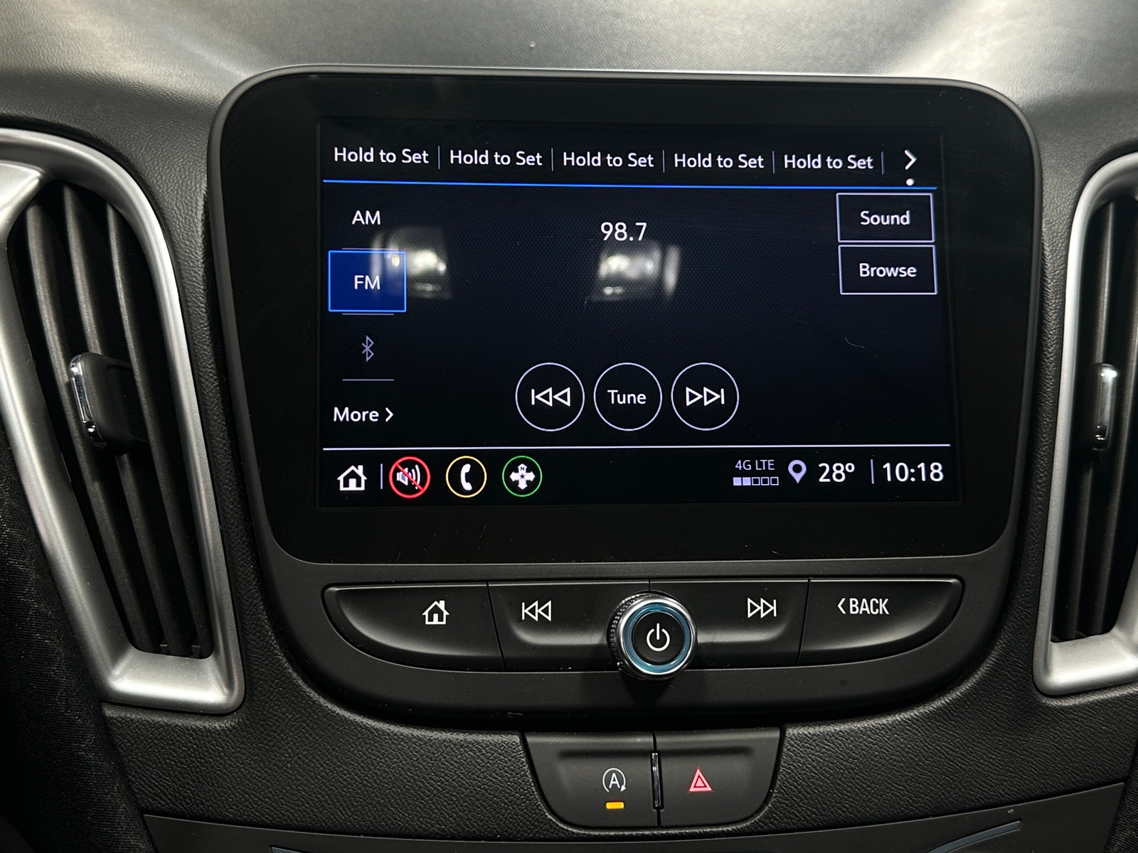 Thumbnail: 2024 Chevrolet Malibu - 4