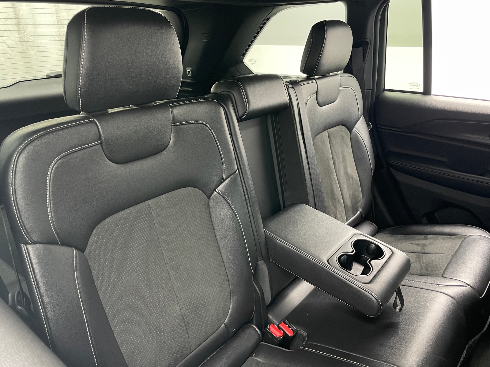 Thumbnail: 2024 Jeep Grand Cherokee - 6