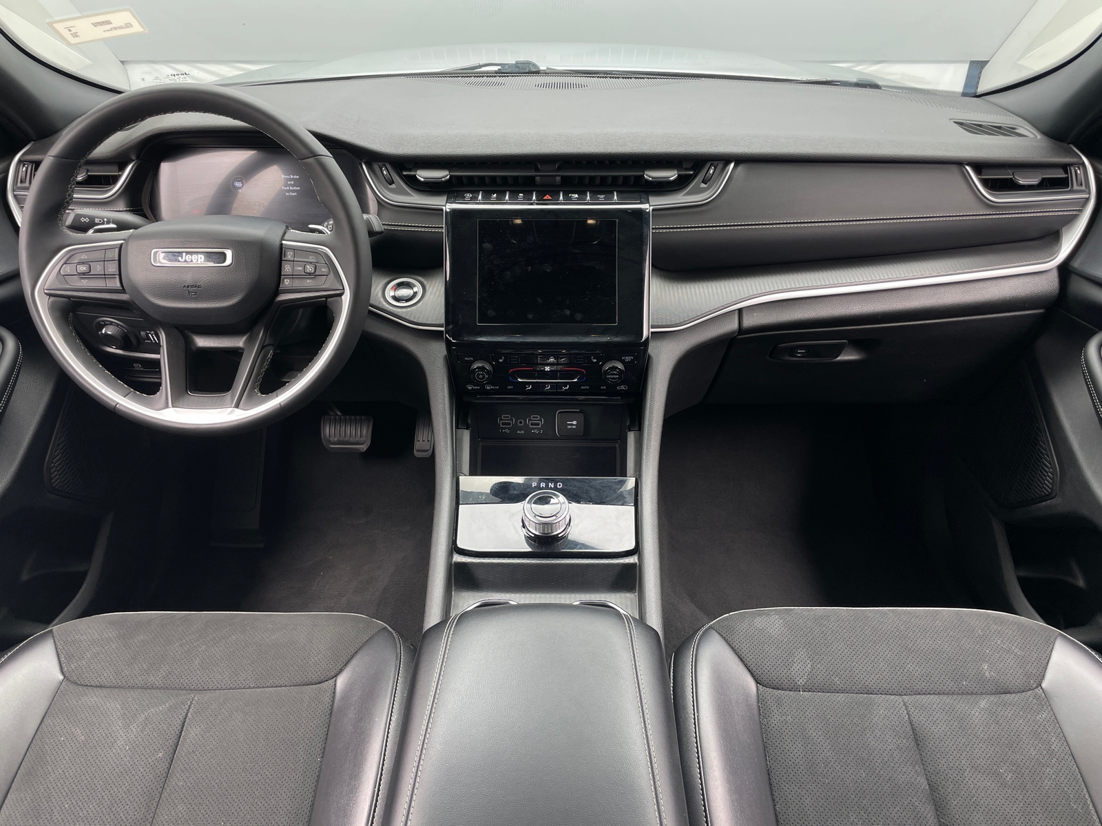 Thumbnail: 2024 Jeep Grand Cherokee - 3