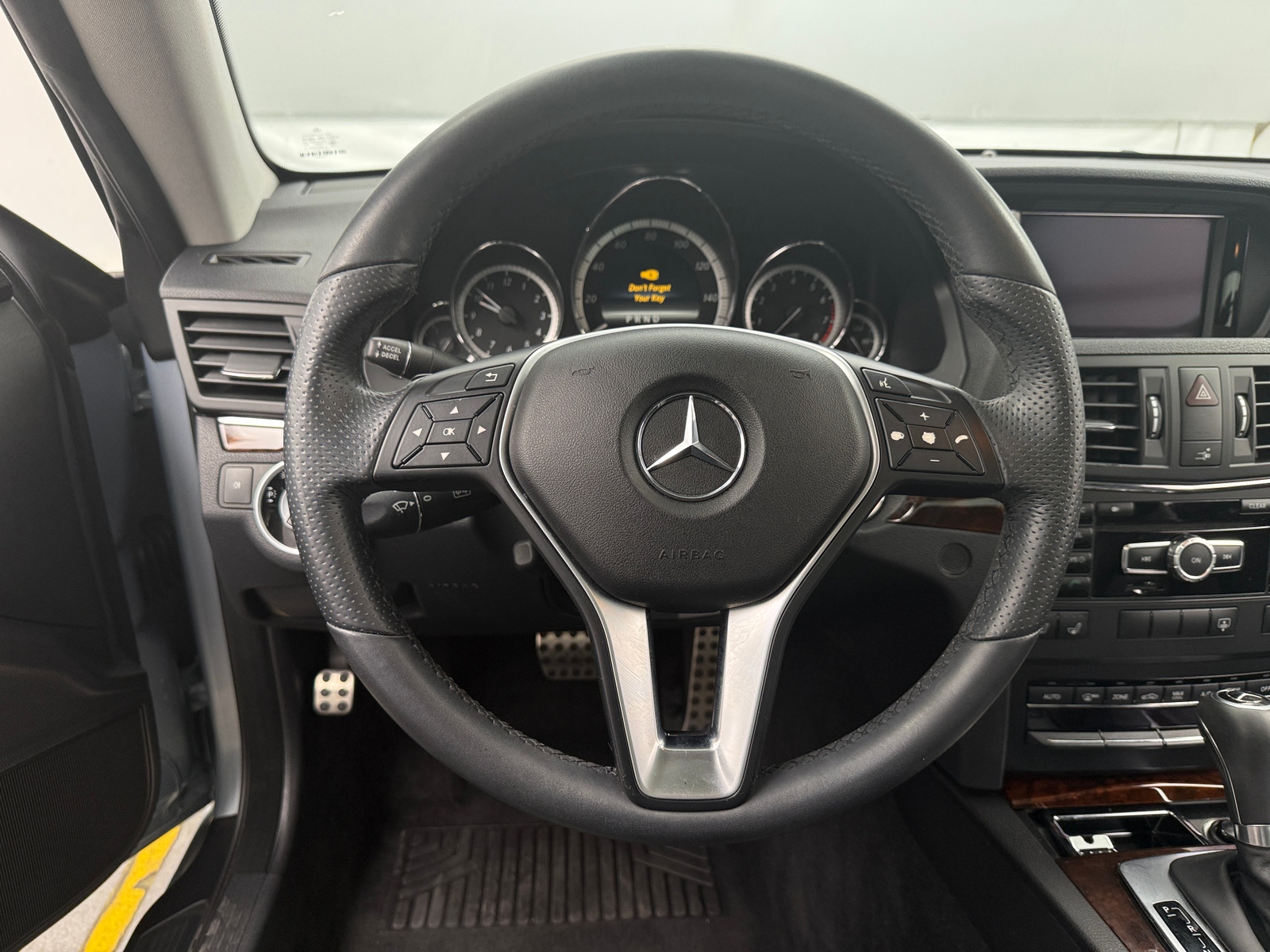 Thumbnail: 2013 Mercedes-Benz E-Class - 3