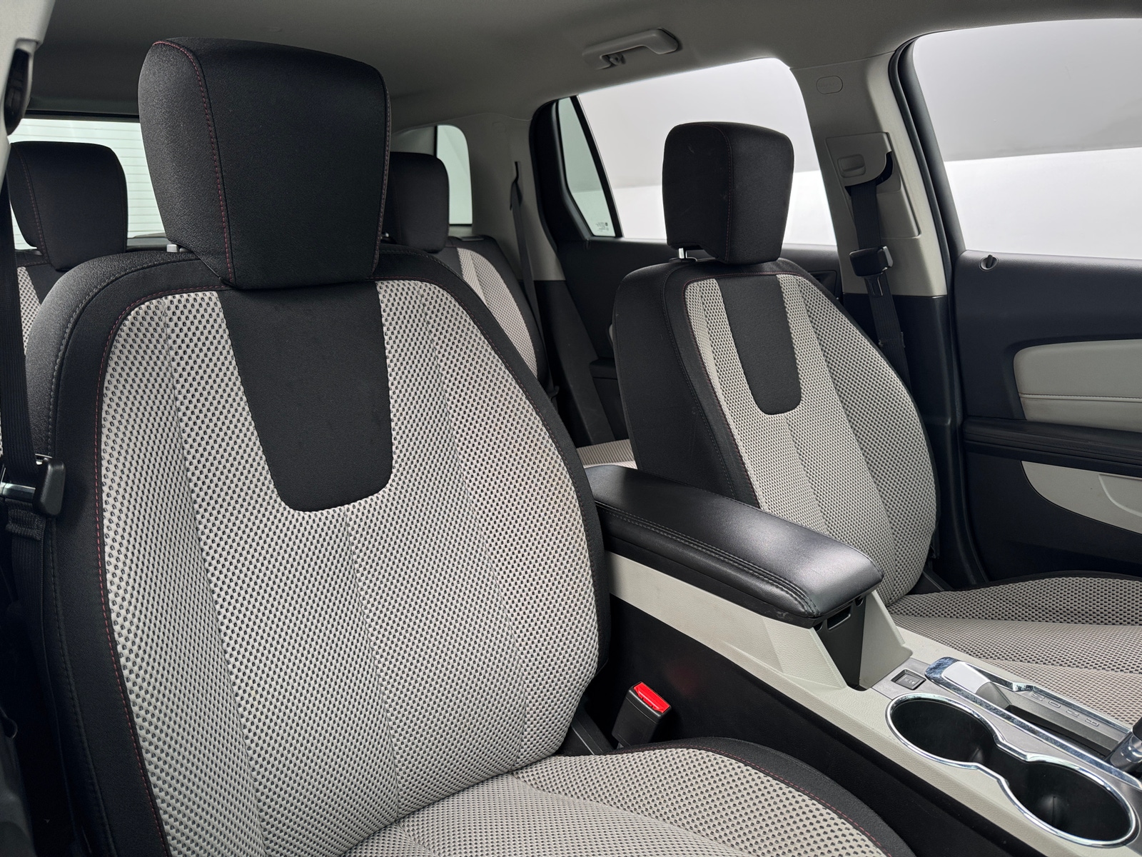 Thumbnail: 2017 GMC Terrain - 2