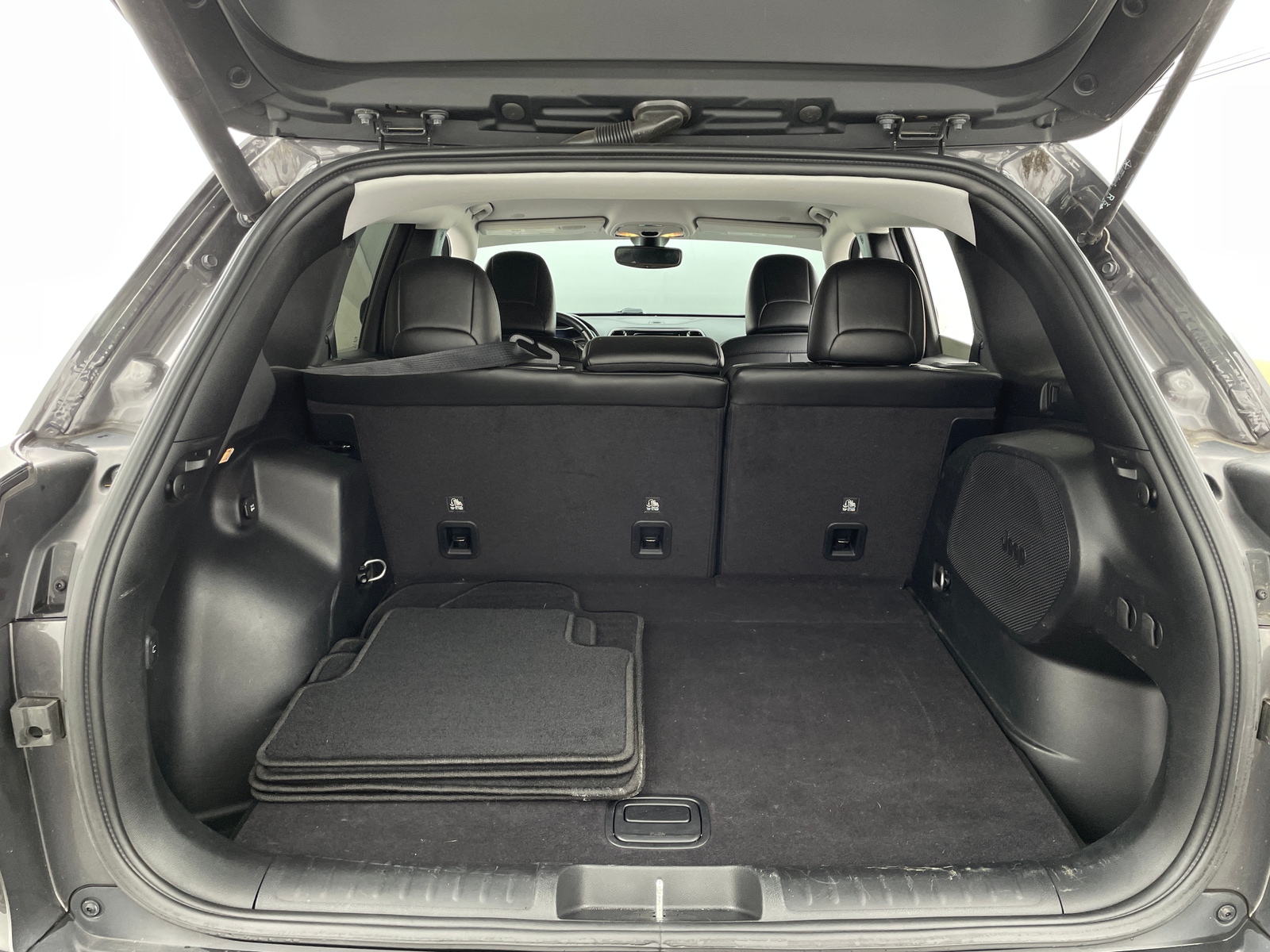 Thumbnail: 2020 Jeep Cherokee - 6