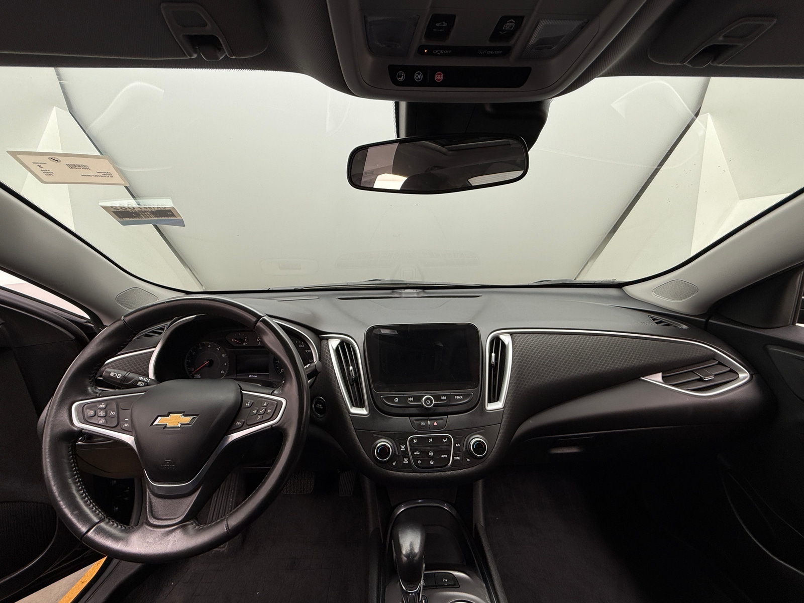 Thumbnail: 2022 Chevrolet Malibu - 3