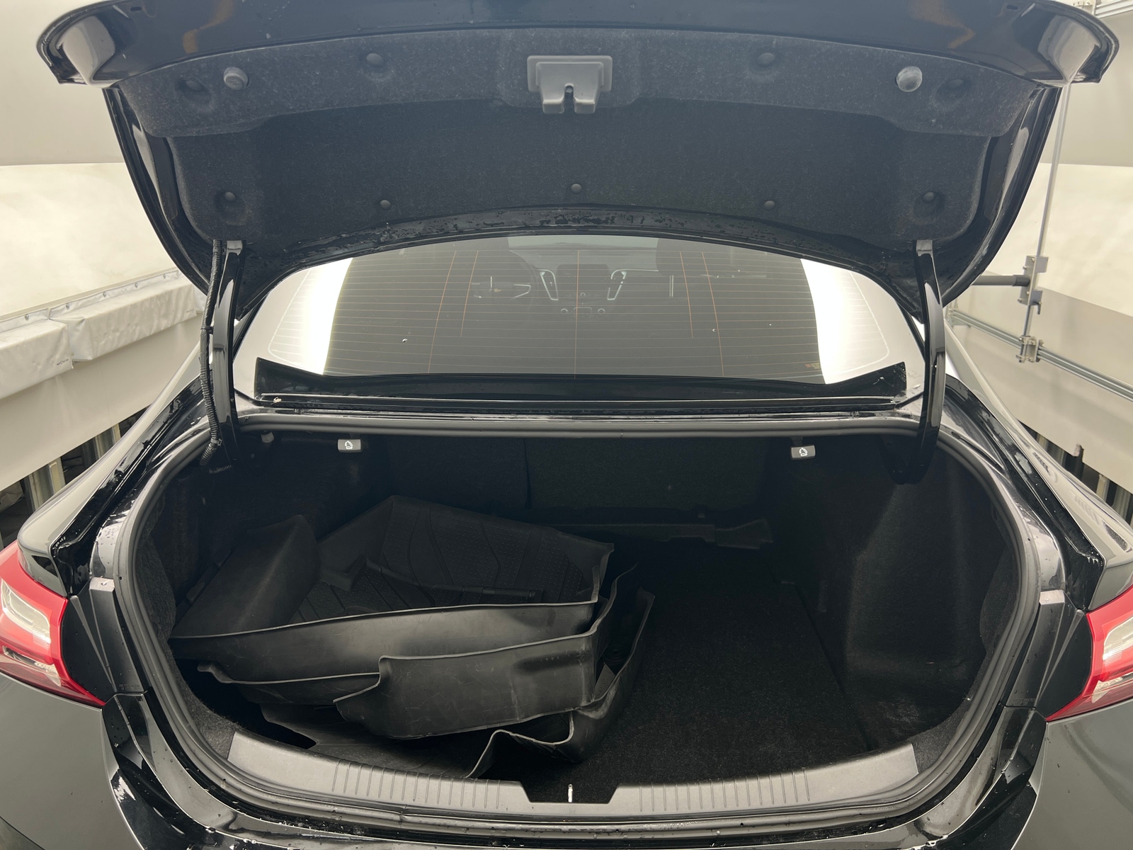 Thumbnail: 2022 Chevrolet Malibu - 7