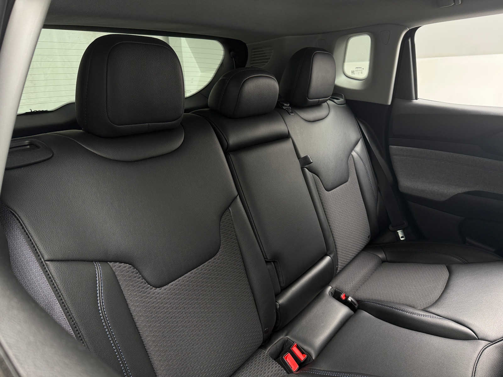 Thumbnail: 2022 Jeep Compass - 6