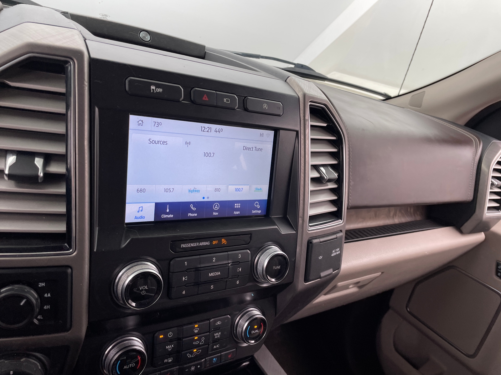 Thumbnail: 2020 Ford Econoline - 3