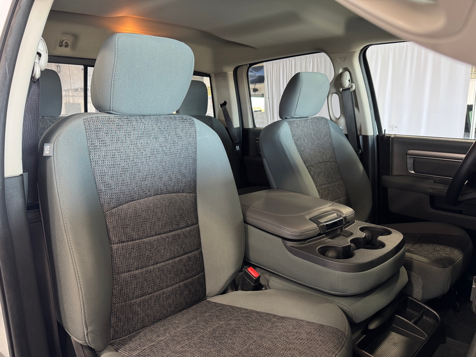 Thumbnail: 2019 RAM 1500 Classic - 2