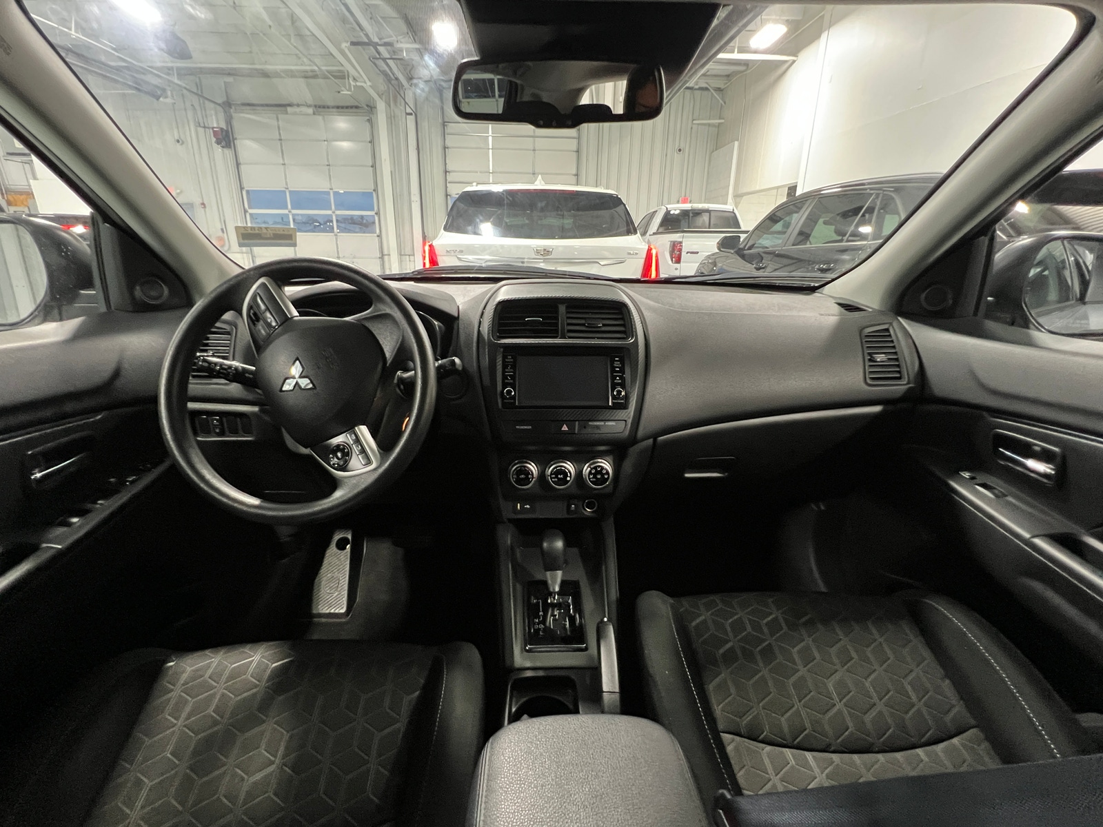 Thumbnail: 2024 Mitsubishi Outlander Sport - 3