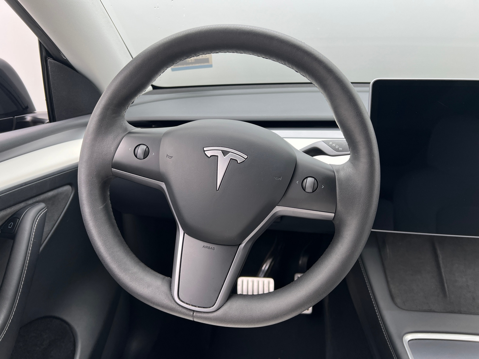 Thumbnail: 2023 Tesla Model Y - 4