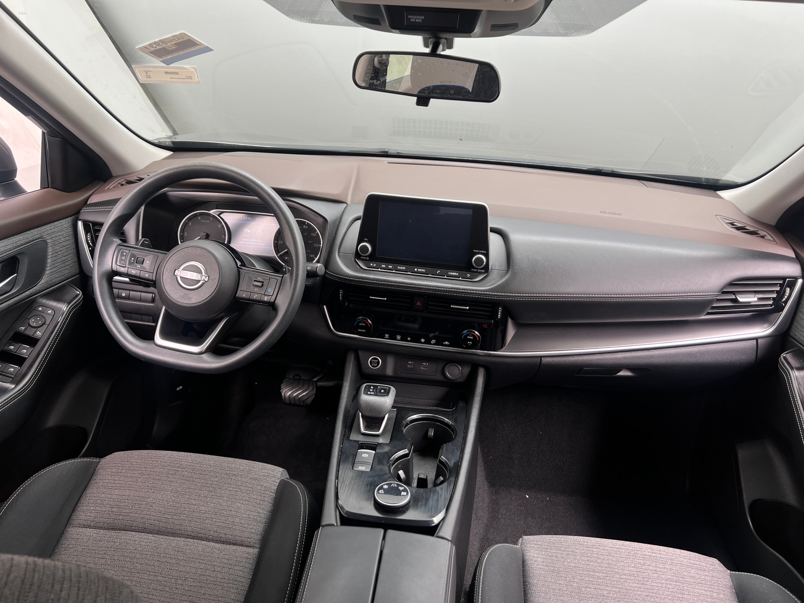 Thumbnail: 2022 Nissan Rogue - 3