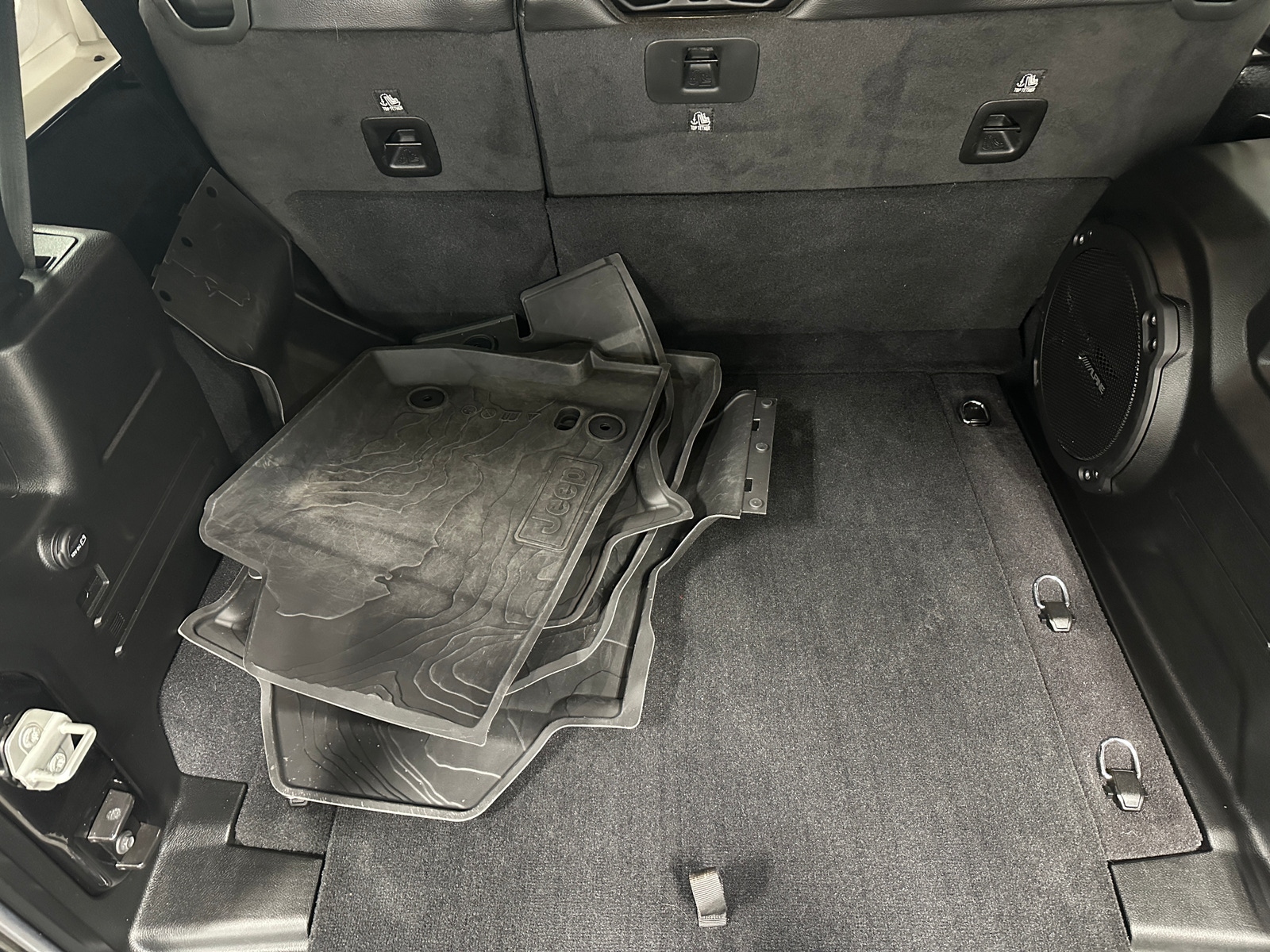 Thumbnail: 2023 Jeep Wrangler - 6