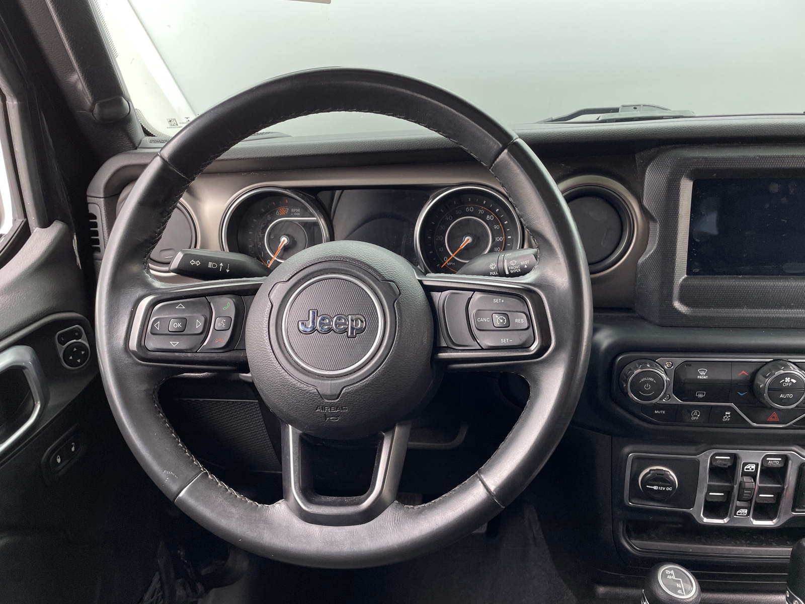 Thumbnail: 2019 Jeep Wrangler - 5