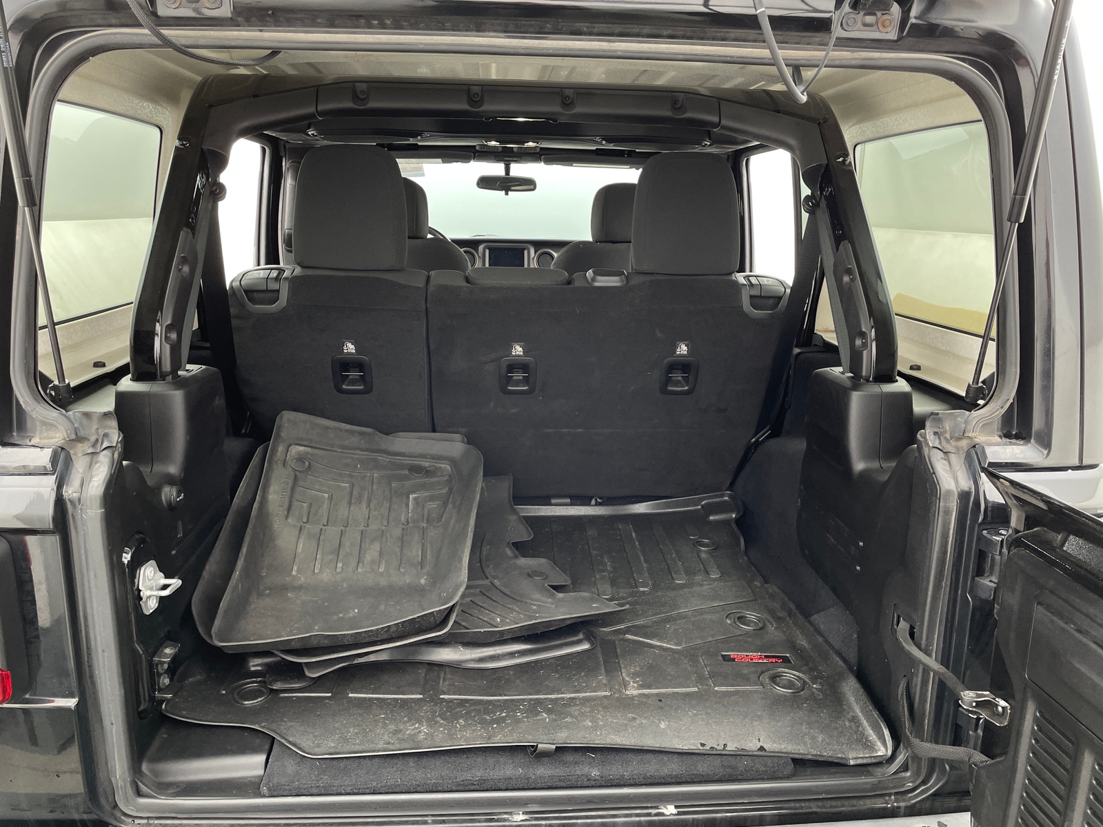 Thumbnail: 2019 Jeep Wrangler - 7