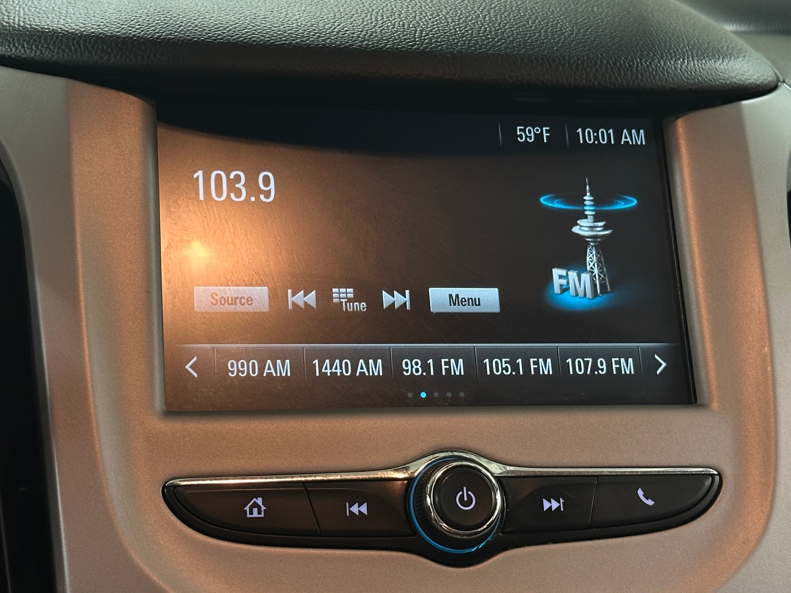 Thumbnail: 2017 Chevrolet Cruze - 4