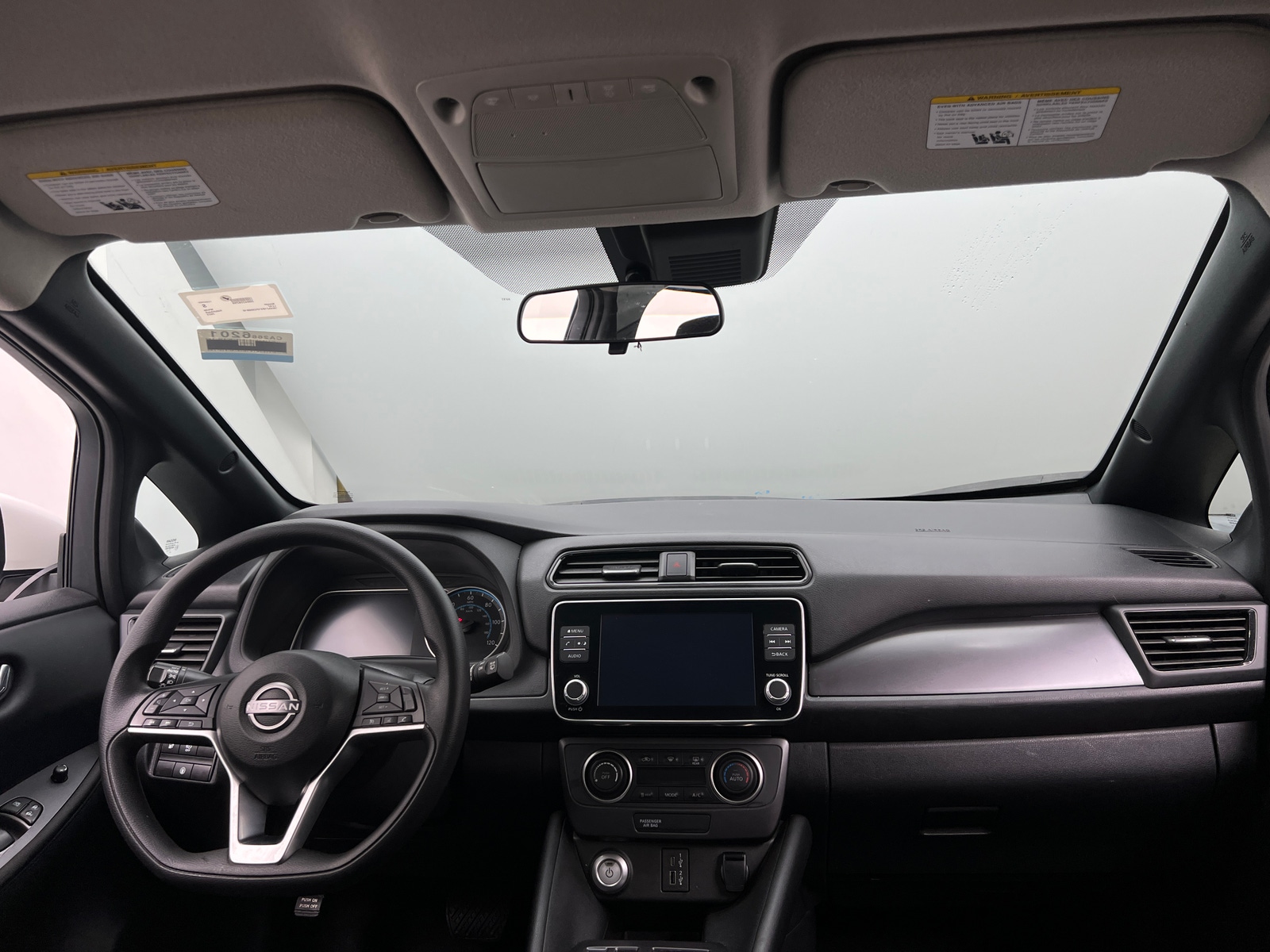 Thumbnail: 2023 Nissan Leaf - 3