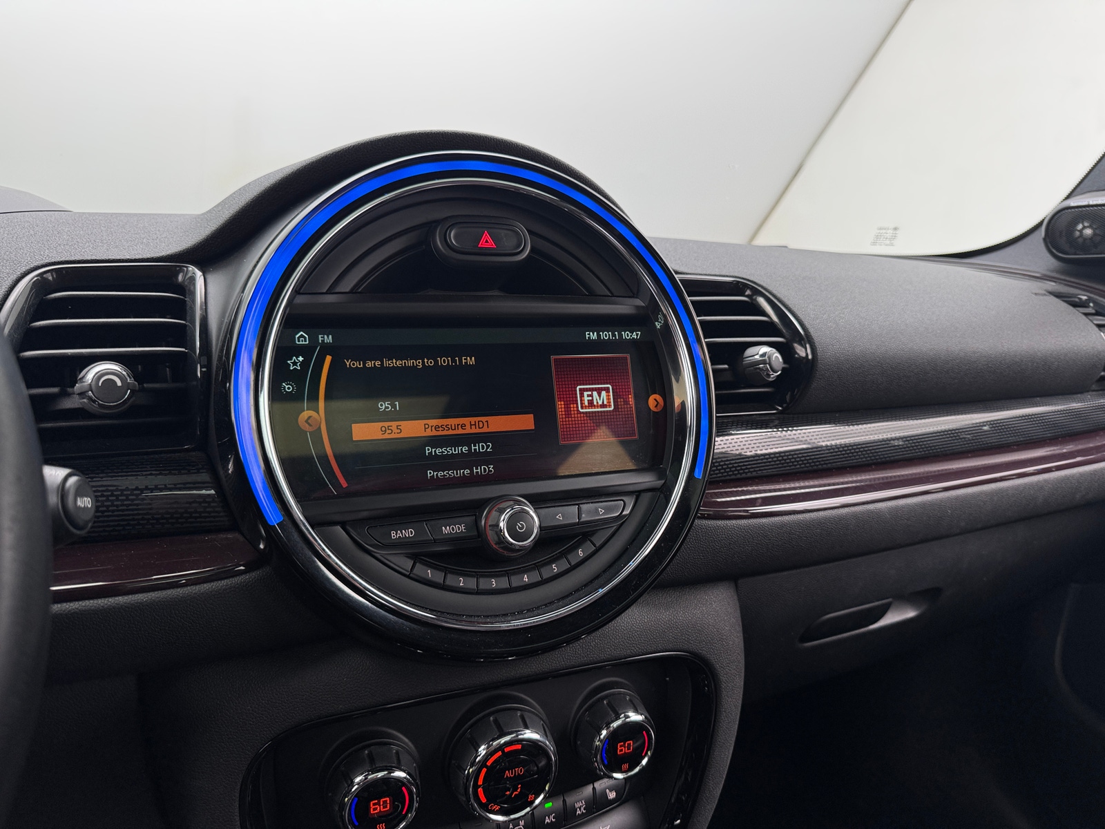 Thumbnail: 2017 MINI Cooper Clubman - 3