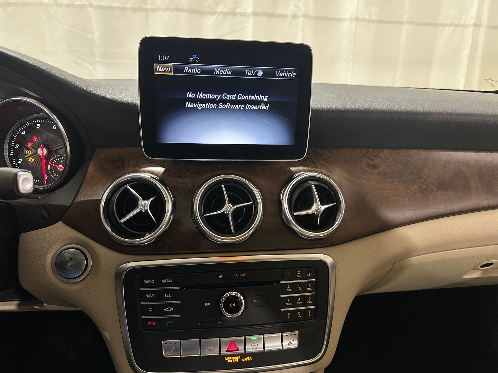 Thumbnail: 2019 Mercedes-Benz GLA - 3