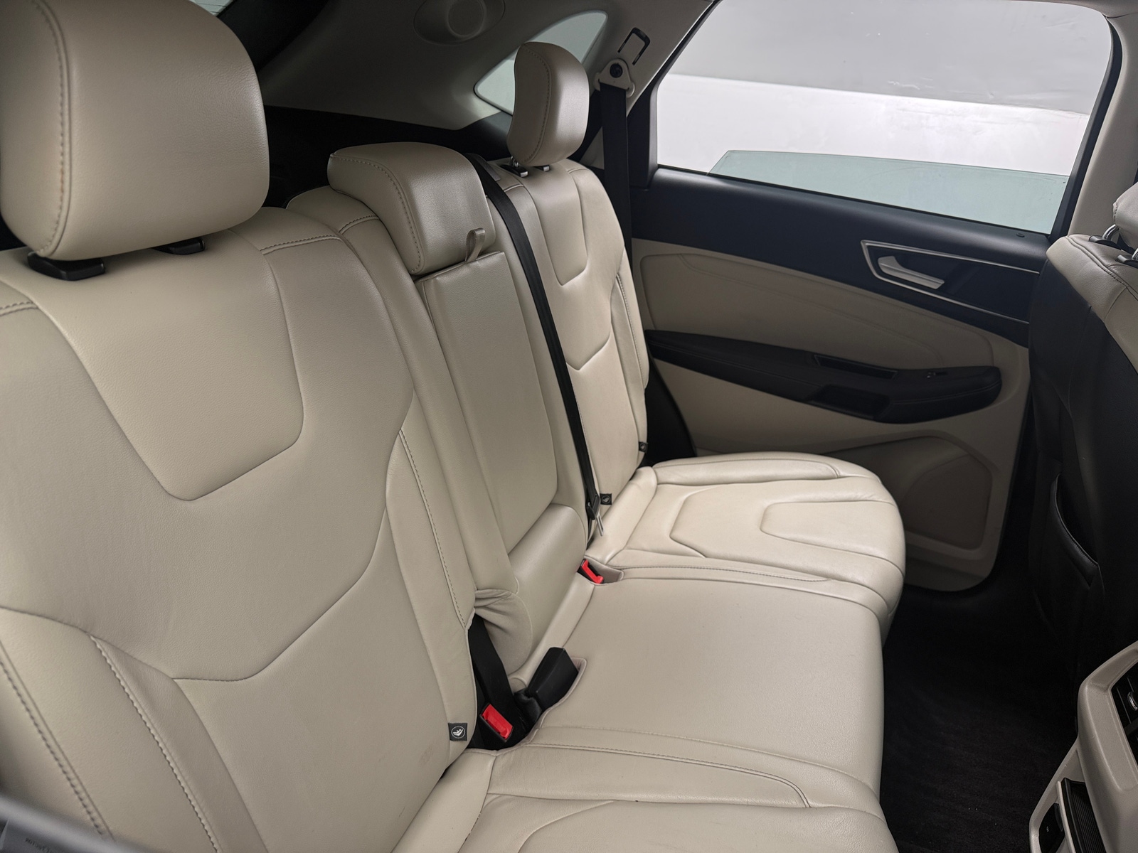 Thumbnail: 2017 Ford Edge - 5