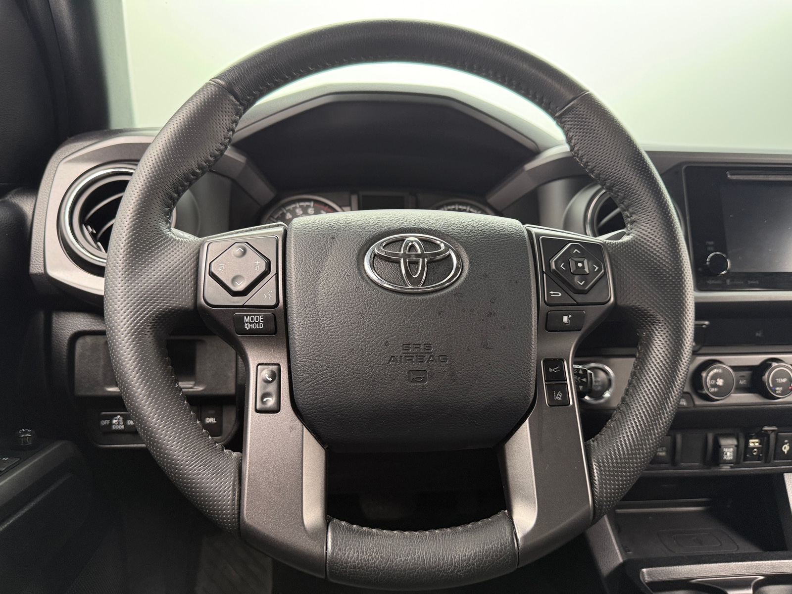 Thumbnail: 2019 Toyota Tacoma - 5