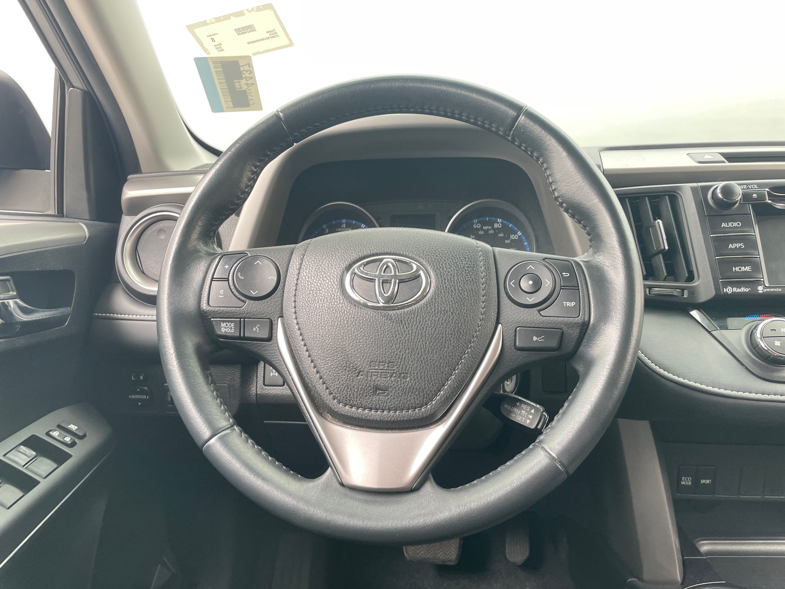 Thumbnail: 2017 Toyota RAV4 - 5