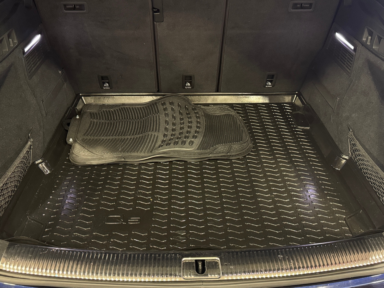 Thumbnail: 2018 Audi SQ5 - 6