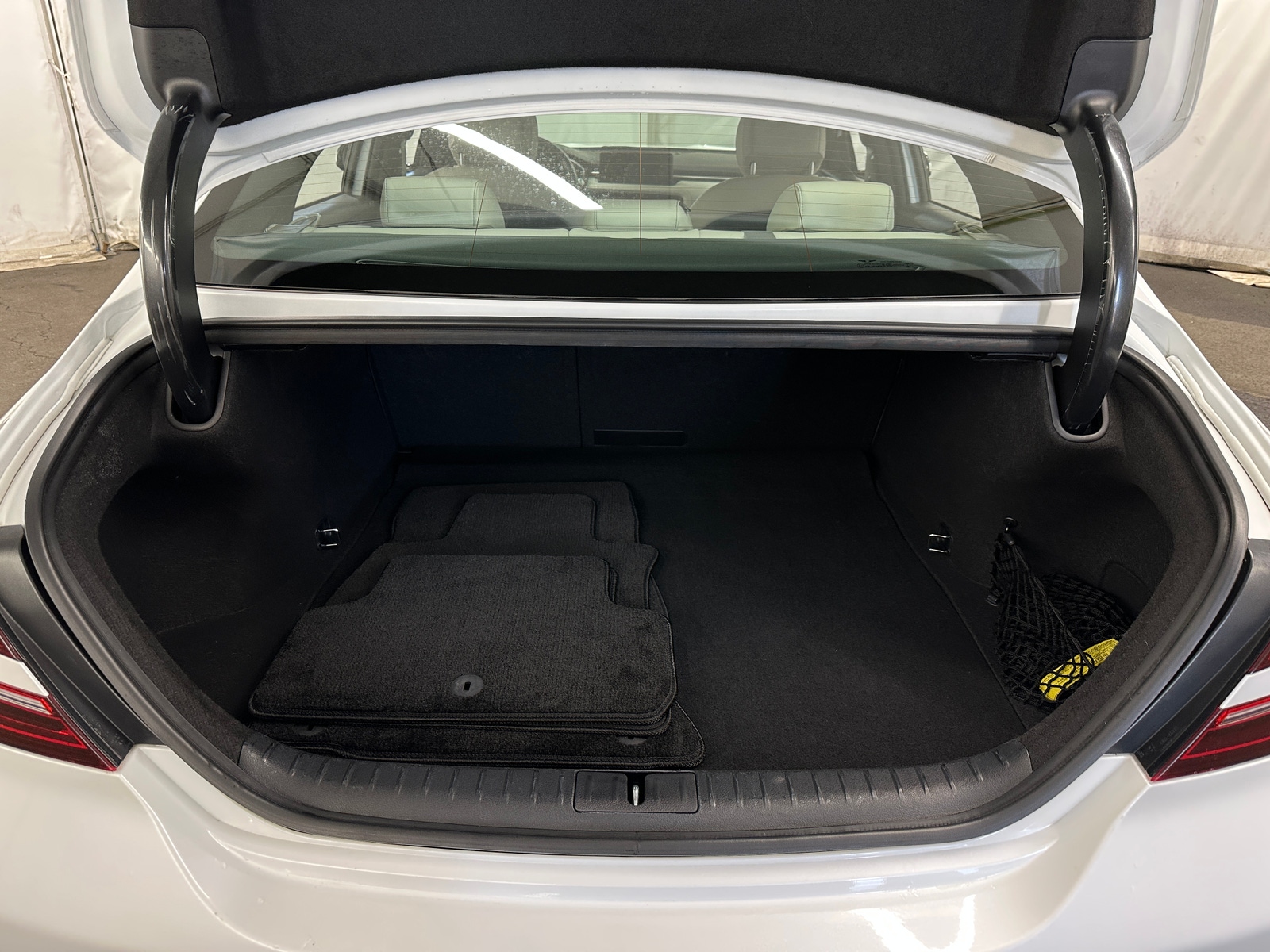 Thumbnail: 2025 Genesis G70 - 6