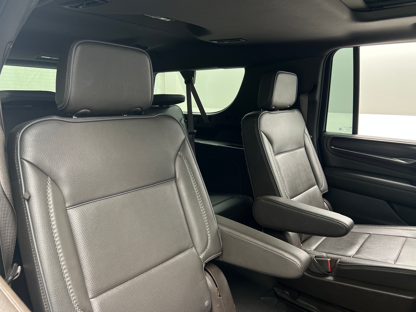 Thumbnail: 2022 GMC Yukon XL - 5