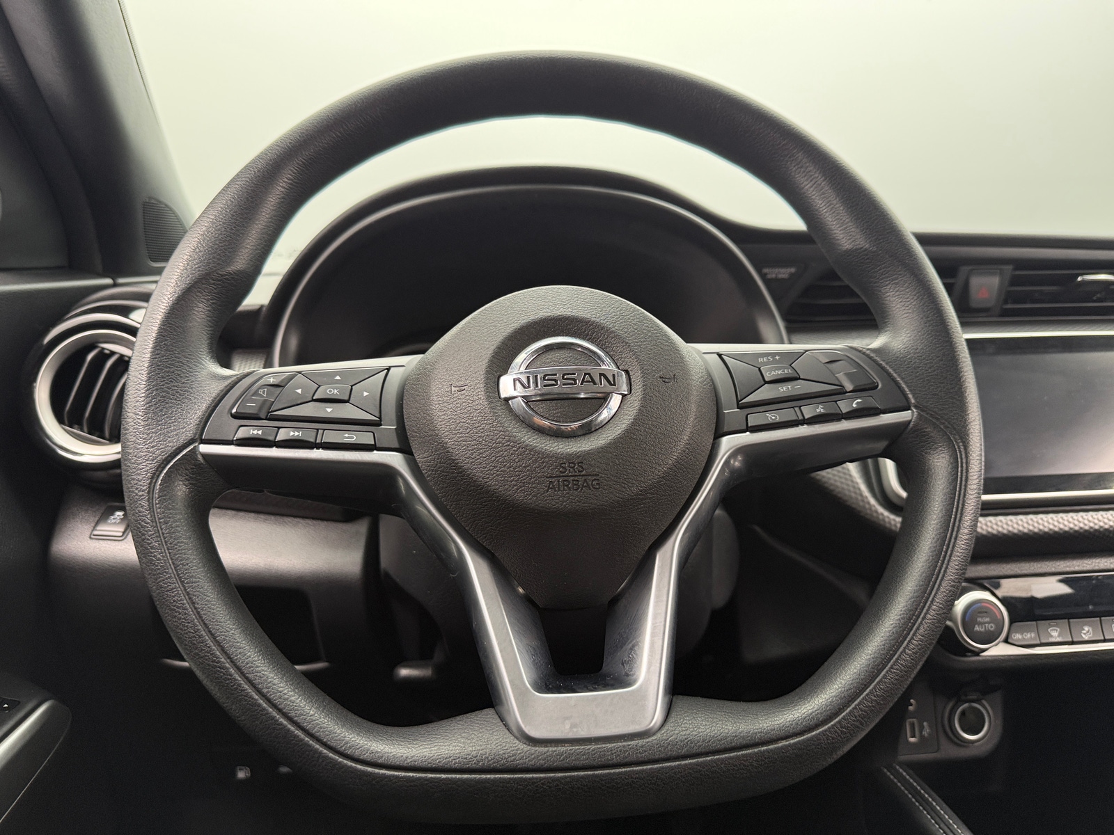 Thumbnail: 2019 Nissan Kicks - 5