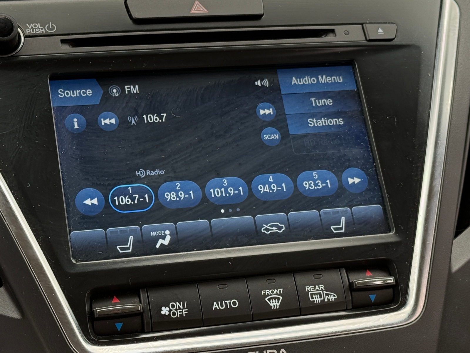 Thumbnail: 2020 Acura MDX - 3