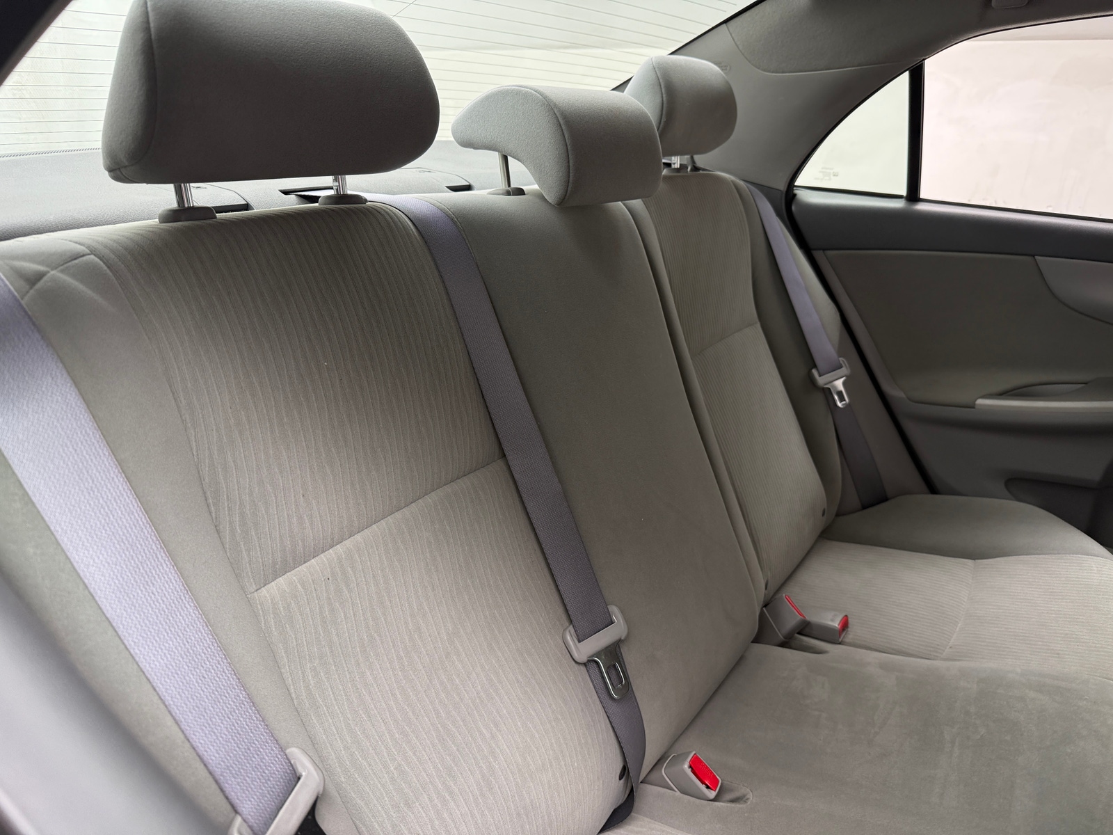 Thumbnail: 2010 Toyota Corolla - 6