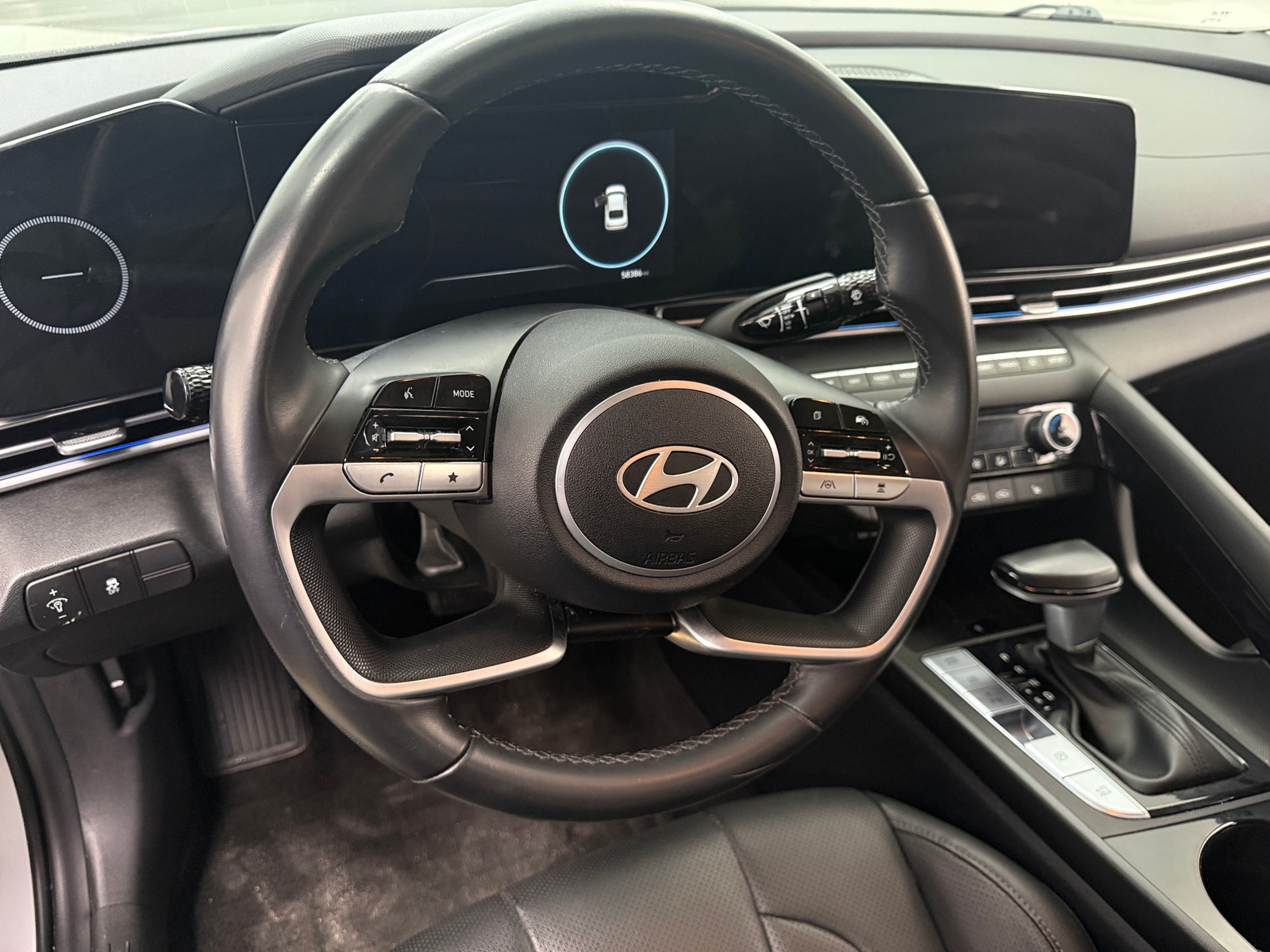 Thumbnail: 2024 Hyundai Elantra - 4